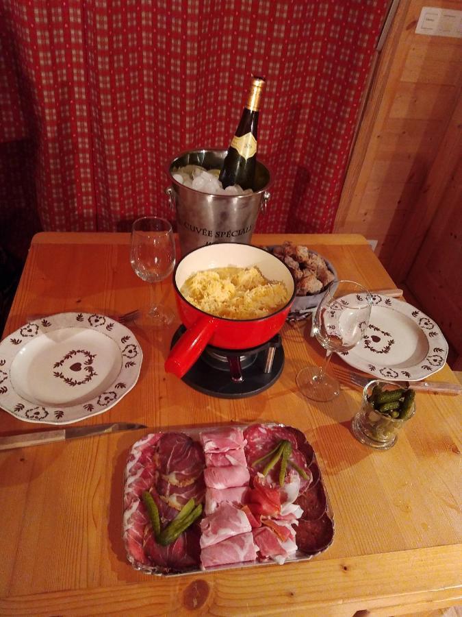 La Cabane A L'Oree Des Bornes Évires Zewnętrze zdjęcie